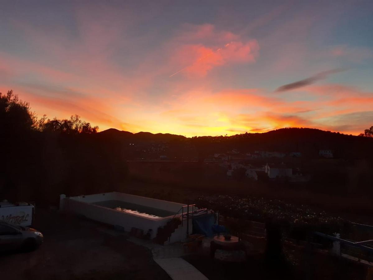 비뉴엘라 Cortijo El Puente 게스트하우스 외부 사진